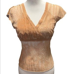 BEBE Sheer Tee With Print Short Sleeve Slim Fit Beige  Fluttered Sleeves Lace